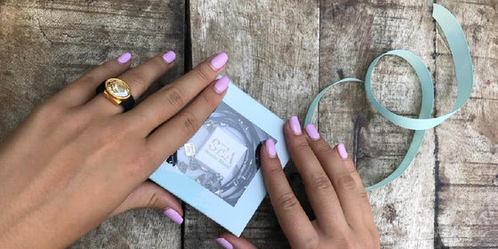 How To Choose The Perfect Gift For The Upcoming Holidays